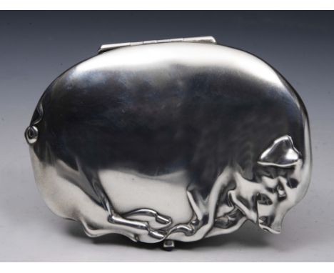 A CONTINENTAL SILVER CIGARETTE CASE in the form of a reclining pig with a hardstone set push button, stamped Sterling Silver 