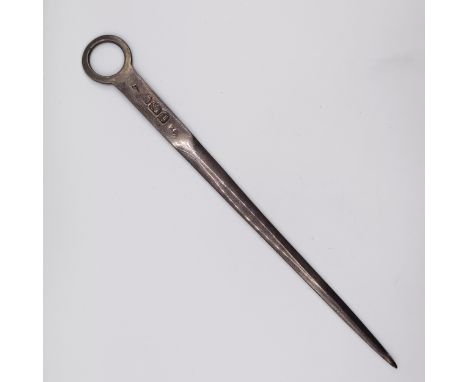 A George III silver ring end meat skewer, London 178425.7 g