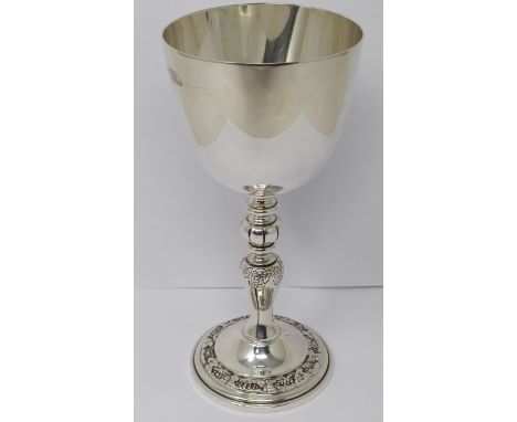 A silver goblet, Garrard &amp; Co, London 1972, 6.0 ozt ,15 cm high