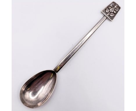 An Arts & Crafts silver spoon, H G Murphy, London 193020.8 g