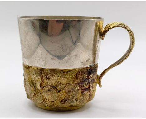 A silver and silver gilt commemorative mug, Prince William of Wales, Born 21.6.82, Stuart Devlin, London 1982, 2.1 4.5 cm hig