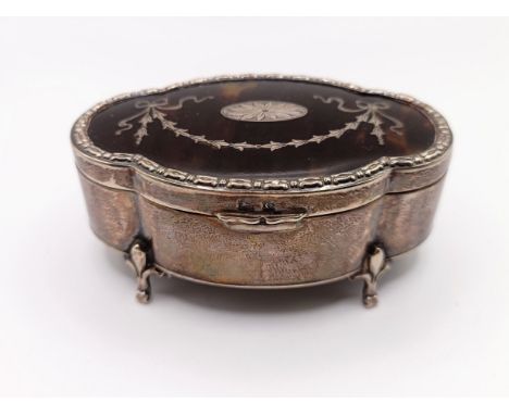 &nbsp;A silver and tortoiseshell box, Birmingham 1913, 8.5 cm wide