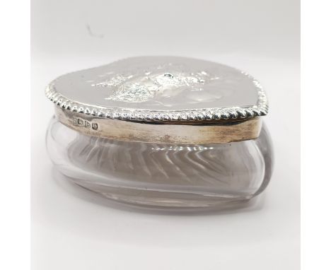 A silver mounted heart shaped box, Chester 1897, 9 cm wide