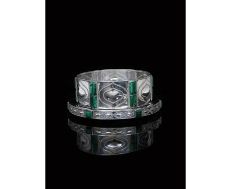 A Wiener Werkstätte silver and malachite centrepiece designed by Josef Hoffmann for Palais Stoclet Brussels, model S.1053, ma
