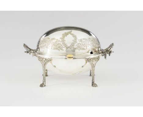 A MAPPIN & WEBB RechaudSilver plate Floral decoration Resting on four claw feet Ivory cover knob United Kingdom, 19th / 20th 