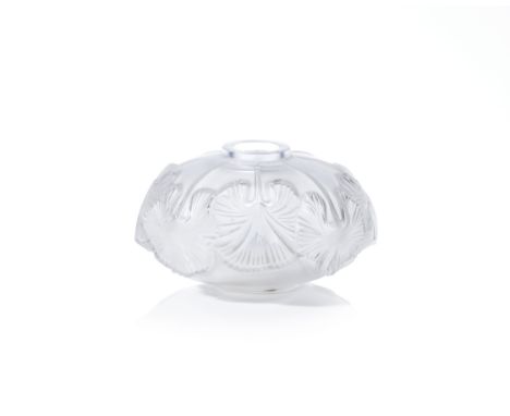 A low vaseMoulded glassFloral decorationMarked "LALIQUE FRANCE" to underside9x15 cm