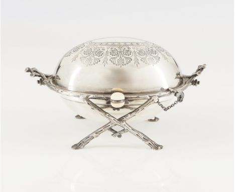 A MAPPIN-BROTHERS RechaudSilver plateEngraved decoration and ivory cover finialUnited Kingdom, 19th / 20th centuryMarked112,5