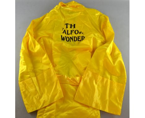 ¹ BBC TV Eastenders, Walford Wonder yellow Boxing robe worn by Dean Gaffney (Robbie Jackson) on set, with label from Angels T