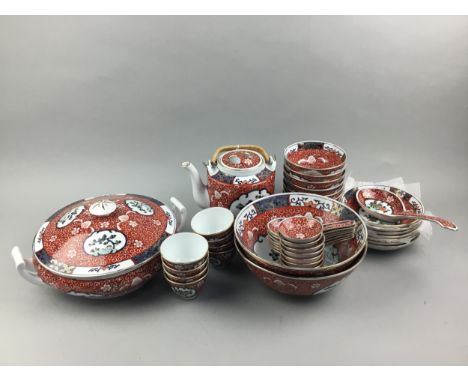 CHINESE PART DINNER SERVICE, comprising vegetable pot and cover, seven ceramic soup spoons, ceramic rice spoon, eight bowls, 