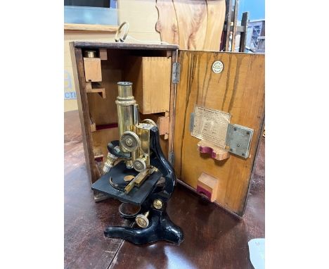 OGILVY &amp; CO OF LONDON LEITZ MICROSCOPE, numbe 255794, in fitted case
