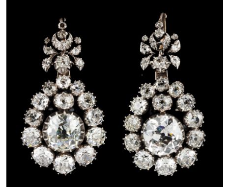 Na important pair of drop earringsSilver and gold, 19th century Set with 30 antique brilliant cut diamonds totalling (ca. 16.