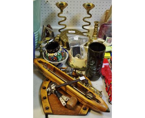 A wooden loom shuttle; a treen horseshoe crumb tray; a Leach Pottery cylindrical vase; costume jewellery; a Willow pattern St