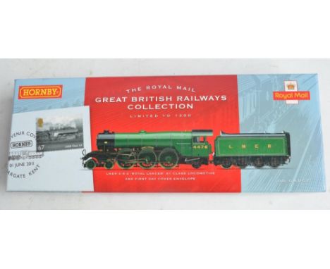 Hornby limited edition OO gauge R3073 Great British Railways Collection LNER 4-6-2 'Royal Lancer' Class A1 electric steam loc