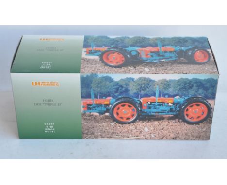 Universal Hobbies 1/16 scale highly detailed diecast Ford Doe 'Triple D' tractor with hinged middle section, movable engine c