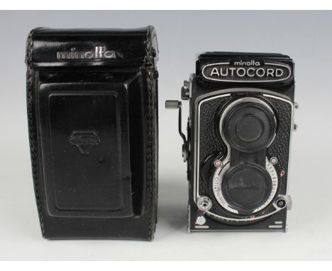 A Minolta Autocord twin lens reflex camera, No. 412431, with View Rokkor 1:3.2 f=75mm and Rokkor 1:3.5 f=75mm lenses, with bl