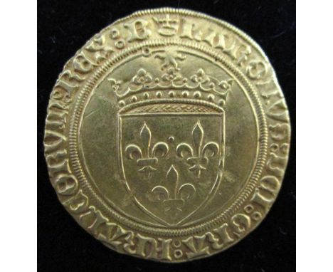 France, Francis I (1515- 47) gold ecu d'or with dolphins, 3.4g, together with an ecu d'or au soleil, circa 1494, near EF, and