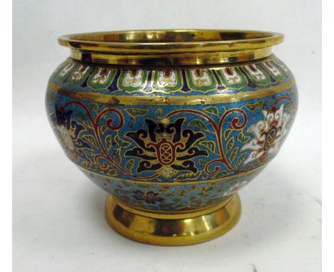 Chinese cloisonne enamel jardiniere, turquoise ground with scrolling lotus autour, 17cm high 