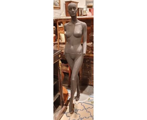 Shop display mannequin