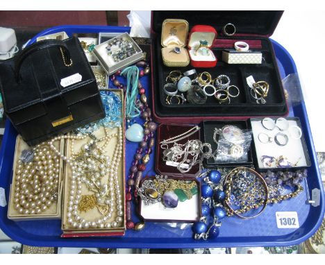 A Mixed Lot of Assorted Costume Jewellery, including chains, pendants, dress rings, beads, imitation pearls, bangle, small je