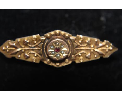 A antique 9ct gold ruby &amp; pearl mourning brooch 