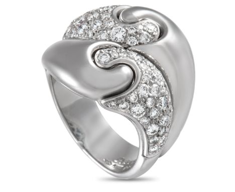 This stunning Onda Knot ring from designer Marina B features contrasting finishes and gracefully curved lines. The abstract k