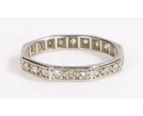 A white gold hexagonal shaped full eternity ring.
Approx. total diamond carat weight: 0.36cts. Colour: H-I. Clarity: SI1-I1.

