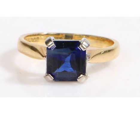 An 18ct gold solitaire sapphire ring.Approx sapphire carat weight: 1.60cts.Ring size M 1/2.Weighing 4.30 gramsUsed, in very g