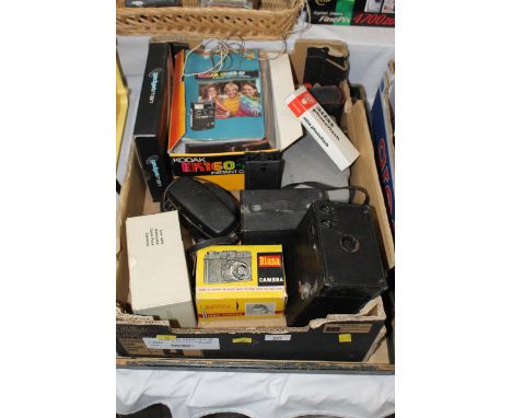 Box of vintage cameras, including boxed Diana camera, cased Brownie camera by Kodak and others 