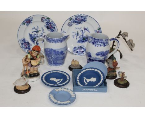 Box of Wedgwood, 2 Spode jugs, Hummel figurine, Country Artist bird ornaments and decorative plates  