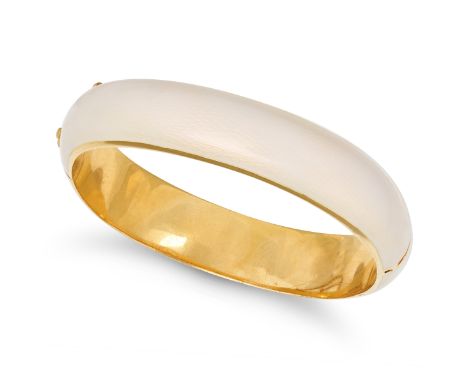 CUSI, A VINTAGE ENAMEL BANGLE in 18ct yellow gold, the hinged body decorated with pearlescent guilloche enamel, signed Cusi, 