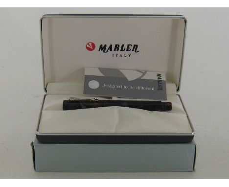 Marlen. A Marlen Eclisse sombrero fountain pen. "Sombrero" resin body. 18k medium nib. Cartridge / converter filling system. 
