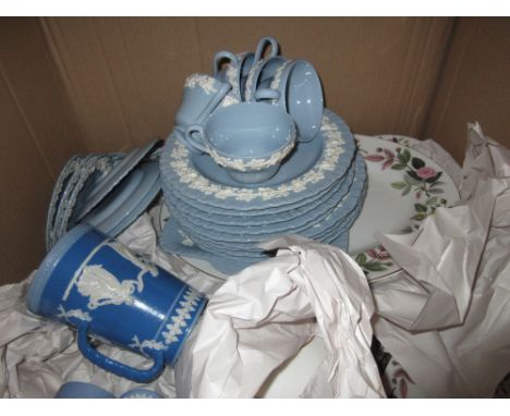Wedgwood Hathaway Rose pattern part dinner service together with other miscellaneous Wedgwood and Wedgwood style tea ware