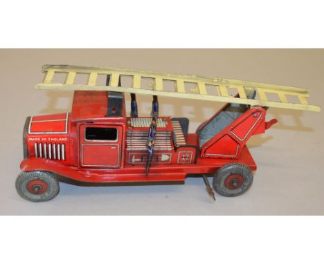 Mettoy (England) Fire Engine, tinplate clockwork model with fixed key, tinprinted detailing, three tinplate firemen figures, 