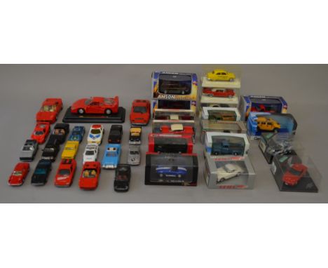  17x assorted diecast model vehicles including Ferrari's, together with 20x unboxed including: Dinky; Cararama; Vitesse; Soli