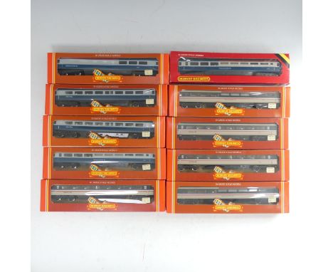 Hornby Railways: Ten ‘00’ gauge Inter-City Passenger Coaches, including 2 x R.427 B.R. Inter-City Coach Mk.III Buffet 125; 2 