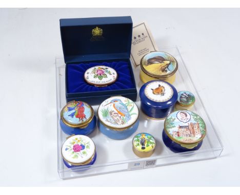 Two Halcyon Days enamel trinket boxes, one in original box and other enamelled and porcelain trinket boxes (9)   Condition Re