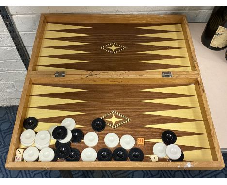 ONE WOODEN BACKGAMMON SET