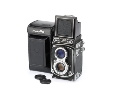 A Minolta Autocord Medium Format TLR Camera, black, serial no. 426707, body VG, shutter working, with Rokkor f/3.5 75mm lens,