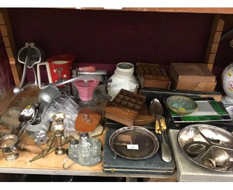 Kitchen ware including mincers, coffee grinder, plated flat ware and sundries