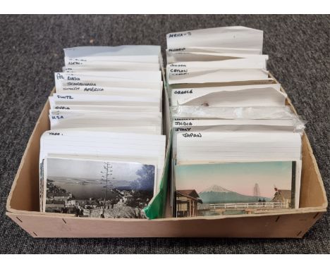 POSTCARDS:&nbsp;FOREIGN VIEWS: collection of approx 770 vintage postcards, foreign views inc. Japan, India, Greece, Ceylon, U
