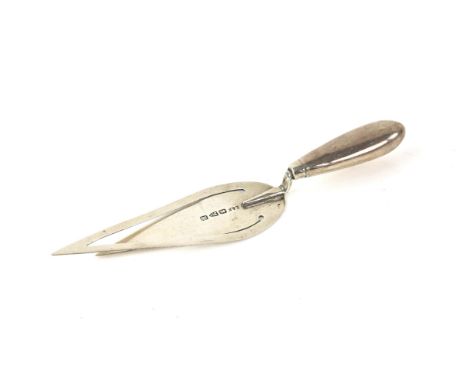 Modern silver bookmark in trowel form, by L & S Chester 1954, 8 cm long