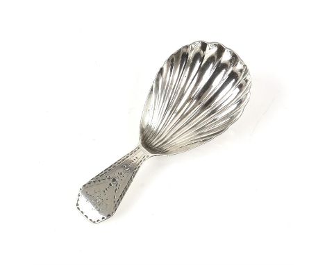 George III caddy spoon, by Charles Hougham, London 1789, with shell bowl, 8.5 cm long