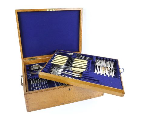 Edward VII silver composite part table service, by Mappin & Webb, Sheffield 1906/7, comprising twelve table forks, ten table 