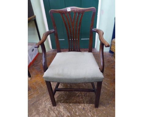 19thC mahogany Chippendale elbow chair