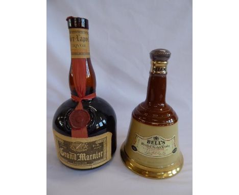 Vintage litre bottle Grand Marnier liquer c1960's and Bell's Wade 75cl scotch whisky (2)