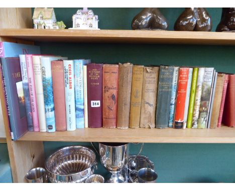 Books - fox hunting - history of Belvoir, Quorn hunt etc. (27)