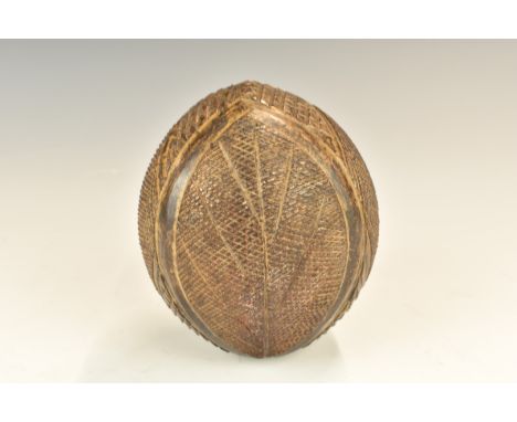 Oceanic&nbsp;19th / 20thC carved coconut flask, maximum diameter 10.5cm