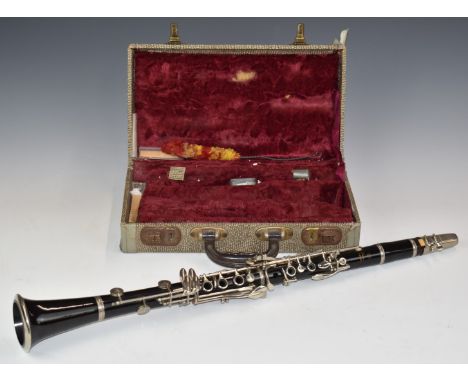 Besson of London '35' clarinet in fitted case, together with tutor books, music, a vinyl LP of&nbsp;Sousa marches and a CD wi