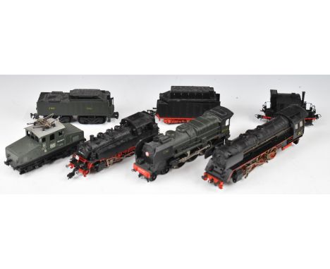 Five Continental HO or 00 gauge model railway locomotives comprising Fleischmann German tender locomotive, SNCF tender locomo