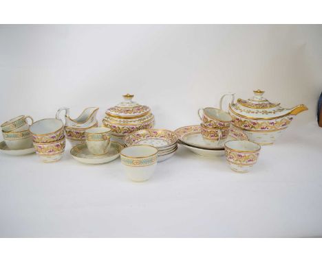 Quantity of early 19th century tea wares including tea pot, sucrier and cover, milk jug and cups and saucers (qty)